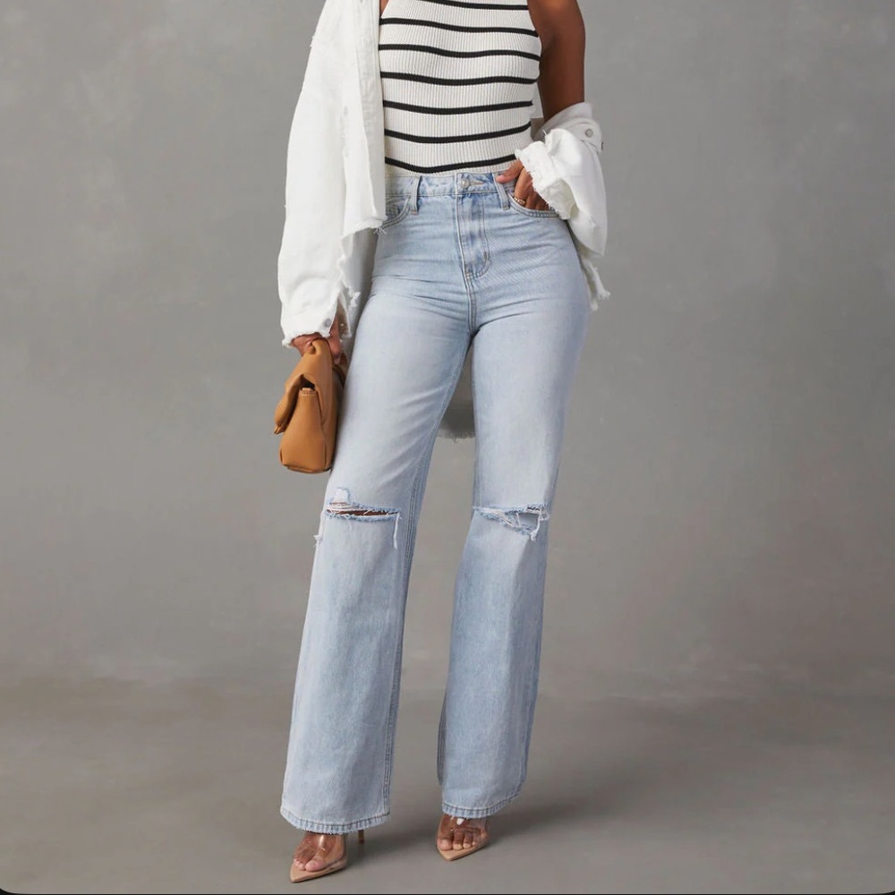 VICI Nia High Rise 90’s Flare Demin